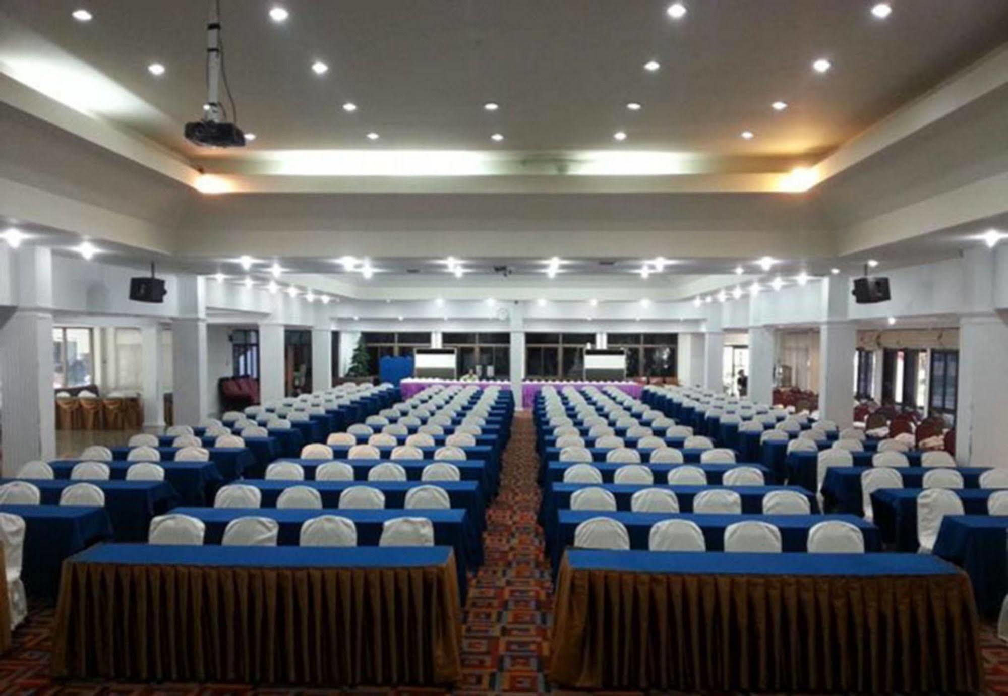 Dad D Resort By Lopburi Inn Resort Exteriér fotografie